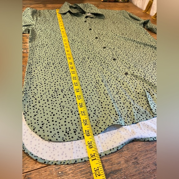 WOMANCE – Green Polka Dot Tunic Size XS - Picture 7 of 7